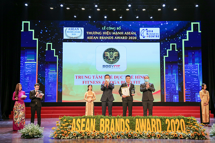 Bodyfit Coach top 10 thương hiệu ASEAN Brands Award 2020